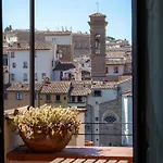 Ponte Vecchio Penthouse Charming View Apartament *
