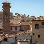 Ponte Vecchio Penthouse Charming View Apartament *