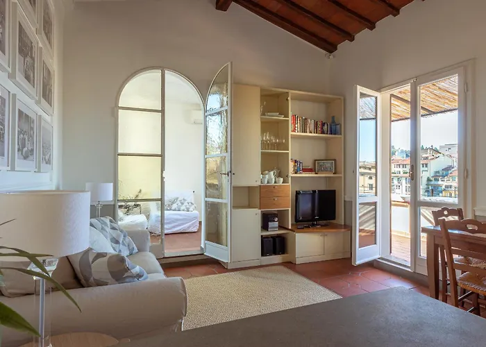 Ponte Vecchio Penthouse Charming View * Firenze