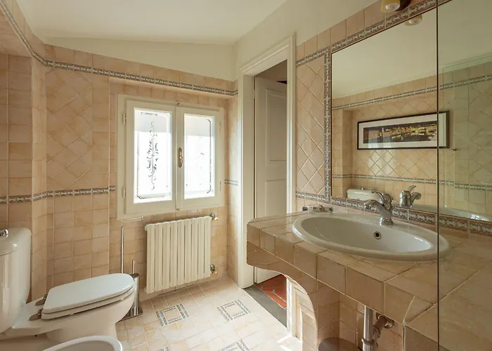 Ponte Vecchio Penthouse Charming View Appartamento