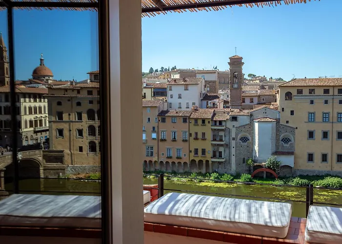 Appartamento Ponte Vecchio Penthouse Charming View