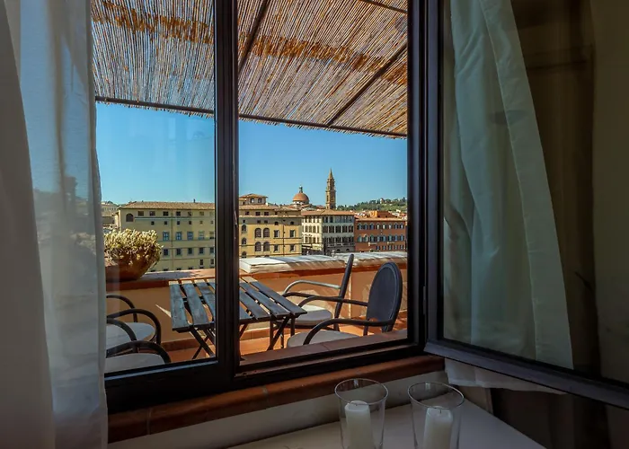 Appartamento Ponte Vecchio Penthouse Charming View Firenze