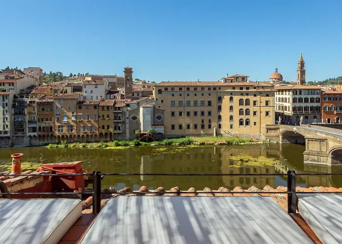 Appartamento Ponte Vecchio Penthouse Charming View Firenze