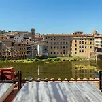 Apartment Ponte Vecchio Penthouse Charming View Florence